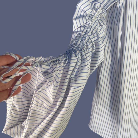 💰 5 FOR $40 / VINCE CAMUTO WHITE & BLUE PINSTRIPED RUCHED SLEEVES (SZ L) (EUC) - Picture 5 of 6